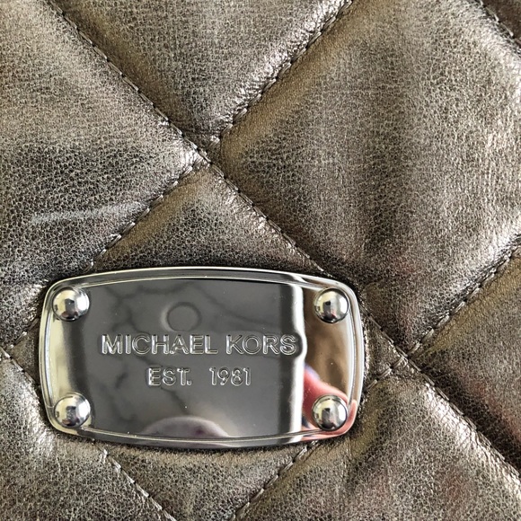 Michael Kors Quilted Chain Shoulder Bag - Picture 3 of 14